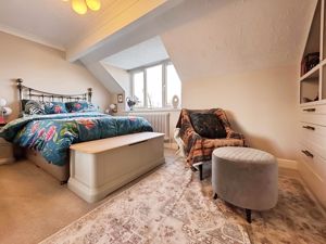 Bedroom- click for photo gallery